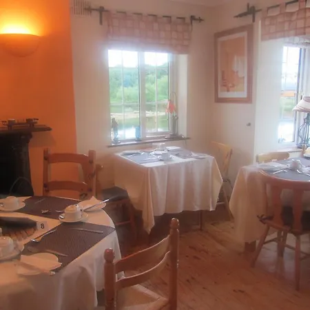 The Rivers Edge Guest house 3*