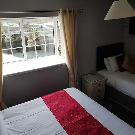 The Rivers Edge Guest house Killorglin